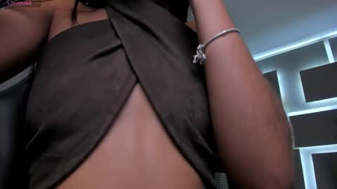  Bella C  online show from October 16, 2025, 11:00 am