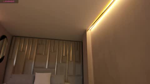  Bella C  online show from March 15, 2026, 6:03 pm