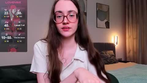 Snapshot of bellacatlovesmeat chatting on October 1, 2025, 6:36 pm BellaCatLovesMeat online show from October 1, 2025, 6:36 pm