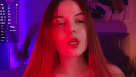 Snapshot of belladevile_ chatting on September 28, 2025, 2:00 pm belladevile_ online show from September 28, 2025, 2:00 pm