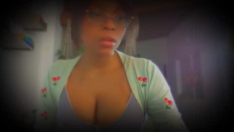 Snapshot of bellahproudly chatting on February 12, 2026, 8:09 am Bellah online show from February 12, 2026, 8:09 am