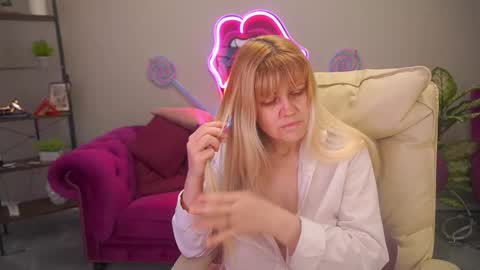 Bella online show from March 27, 2026, 4:07 am