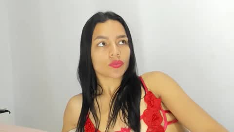 Snapshot of bellalatina15 chatting on February 26, 2026, 2:38 pm bellalatina15 online show from February 26, 2026, 2:38 pm