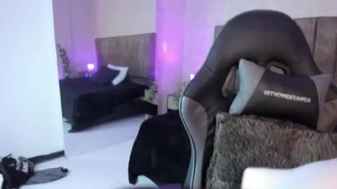 Snapshot of bellalesh chatting on September 22, 2025, 7:38 pm Bella online show from September 22, 2025, 7:38 pm