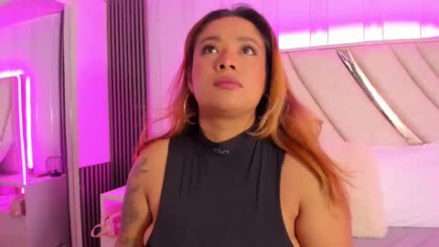 Snapshot of bellalumi chatting on September 18, 2025, 11:45 am bellalumi online show from September 18, 2025, 11:45 am