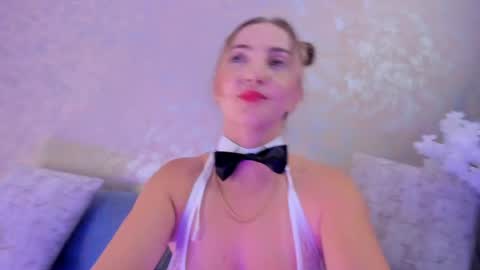 Snapshot of bellamariex chatting on May 5, 2026, 1:35 am Bella Marie online show from May 5, 2026, 1:35 am
