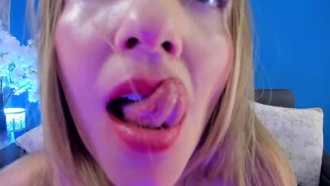 Bella Marie online show from July 11, 2026, 5:59 pm