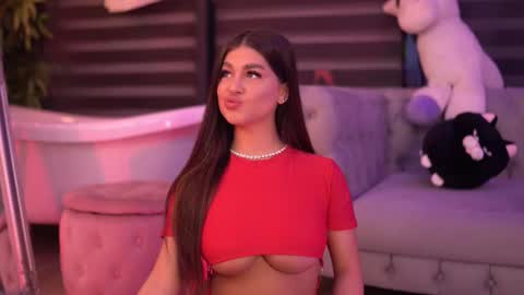 Bella online show from November 26, 2025, 6:31 pm