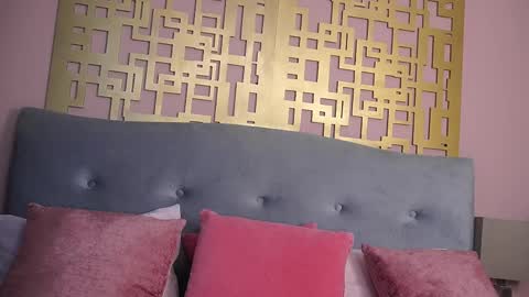 BellaNoirX online show from April 8, 2026, 5:07 am