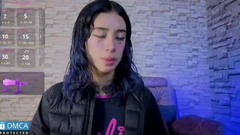 Snapshot of bellaodisea chatting on October 28, 2025, 7:27 pm online show from October 28, 2025, 7:27 pm