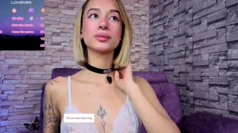   online show from January 5, 2026, 7:39 pm