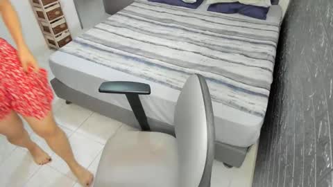 Snapshot of bellaprettty chatting on June 11, 2026, 2:37 pm Bella Angelycal online show from June 11, 2026, 2:37 pm