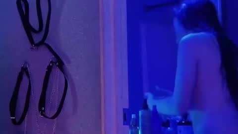 Snapshot of bellaskeykeeper chatting on February 18, 2026, 5:47 am Bellaskeykeeper online show from February 18, 2026, 5:47 am