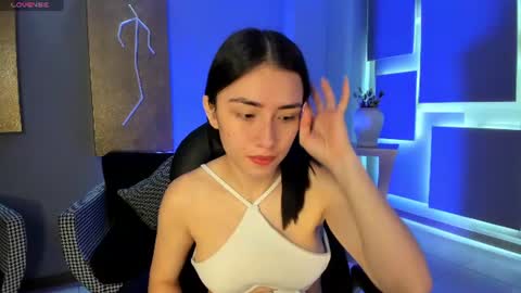 Snapshot of bellastorm1 chatting on July 16, 2026, 11:27 am B E L L A online show from July 16, 2026, 11:27 am