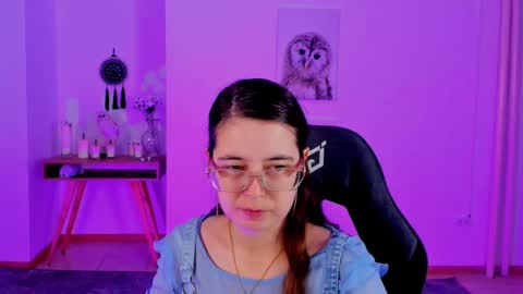 Bella. Ntmu online show from January 3, 2025, 8:01 pm