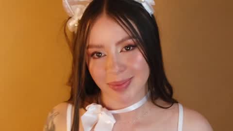laukyubey             online show from May 11, 2026, 11:27 am