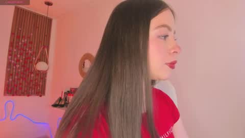 laukyubey             online show from May 28, 2026, 1:41 pm