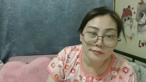 Bella online show from March 5, 2025, 9:15 pm