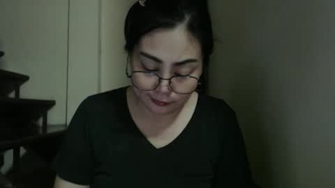 Bella online show from September 15, 2025, 11:10 am