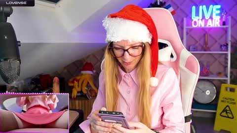 Alice online show from December 13, 2024, 12:50 pm