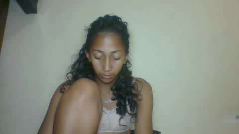 Snapshot of belle_annah chatting on May 11, 2026, 4:04 pm belle_annah online show from May 11, 2026, 4:04 pm
