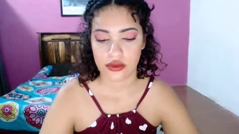 Snapshot of belle_katty000 chatting on November 20, 2025, 8:19 pm SOFIA online show from November 20, 2025, 8:19 pm