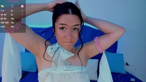 Snapshot of belle_petite_ chatting on April 23, 2026, 12:29 pm Call me Alice online show from April 23, 2026, 12:29 pm