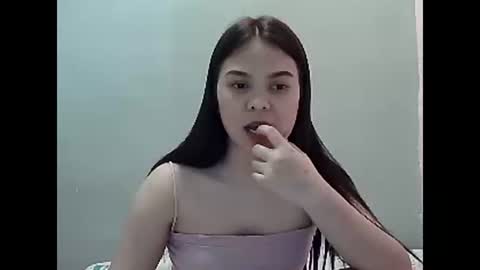 Belle online show from March 3, 2025, 10:06 am