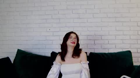 Snapshot of bellebellerose chatting on February 20, 2025, 7:34 am BelleBellerose online show from February 20, 2025, 7:34 am