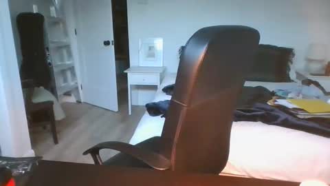 Snapshot of bellequeue19758 chatting on February 1, 2026, 12:37 pm bellequeue19758 online show from February 1, 2026, 12:37 pm