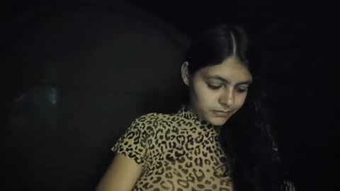 bellezacosmica online show from February 21, 2025, 9:54 pm