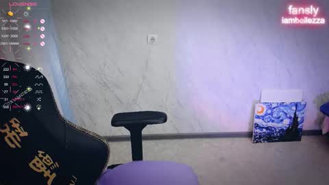 Snapshot of bellezza_ chatting on November 16, 2025, 6:02 pm Your Annabelle Wolf online show from November 16, 2025, 6:02 pm