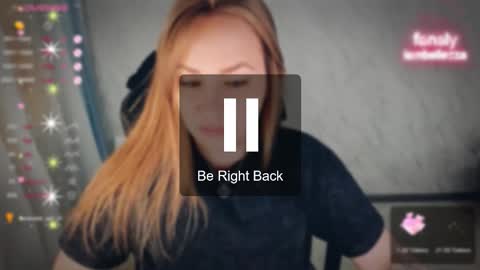 Snapshot of bellezza_ chatting on December 5, 2025, 6:48 pm Your Annabelle Wolf online show from December 5, 2025, 6:48 pm