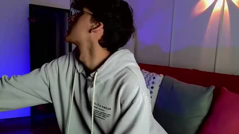 Snapshot of bellmontneon chatting on September 29, 2025, 11:26 am Neon online show from September 29, 2025, 11:26 am