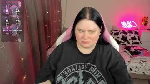 LinaBoo online show from February 13, 2026, 6:31 am