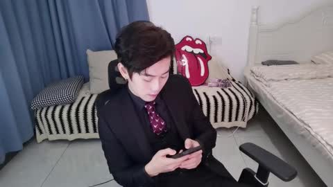 Snapshot of ben705676 chatting on November 8, 2025, 1:11 pm Ben online show from November 8, 2025, 1:11 pm