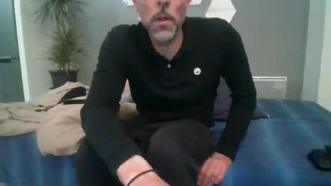 Snapshot of benbare13 chatting on January 15, 2025, 10:02 pm benbare13 online show from January 15, 2025, 10:02 pm