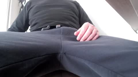 Snapshot of bencobra chatting on February 17, 2025, 9:03 am bencobra online show from February 17, 2025, 9:03 am