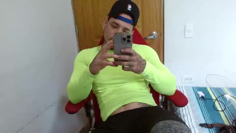 Snapshot of benjamin_isaac chatting on September 27, 2025, 12:54 pm benjamin_isaac online show from September 27, 2025, 12:54 pm