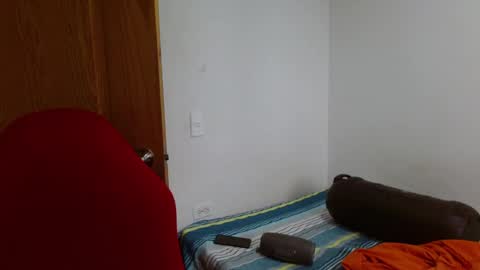 Snapshot of benjamin_isaac chatting on October 31, 2025, 12:06 pm benjamin_isaac online show from October 31, 2025, 12:06 pm