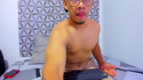 Benjamin online show from April 6, 2026, 1:23 pm