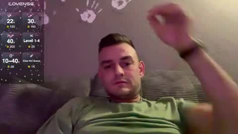 Snapshot of benjaminbt90 chatting on January 6, 2026, 8:34 pm benlovesmen online show from January 6, 2026, 8:34 pm