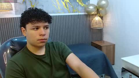 BENJAMIN online show from October 14, 2025, 8:20 pm