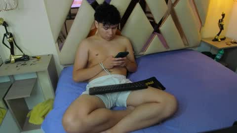 BENJAMIN online show from November 7, 2025, 9:48 pm