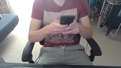 Snapshot of benjifrenchifirst chatting on November 12, 2025, 8:26 am Benjifrenchi online show from November 12, 2025, 8:26 am