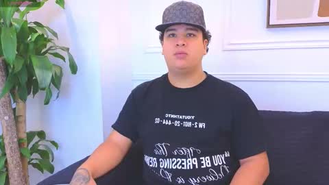 bennett_alejoo online show from February 17, 2026, 6:47 pm