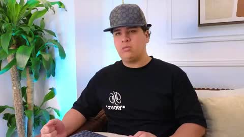 bennett_alejoo online show from March 30, 2026, 6:09 pm