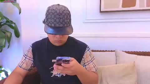 Snapshot of bennett_alejoo chatting on July 3, 2026, 6:58 pm bennett_alejoo online show from July 3, 2026, 6:58 pm