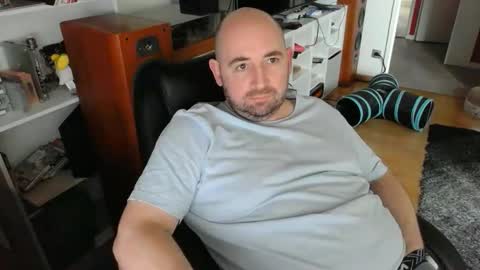 Ben online show from December 20, 2025, 10:33 am