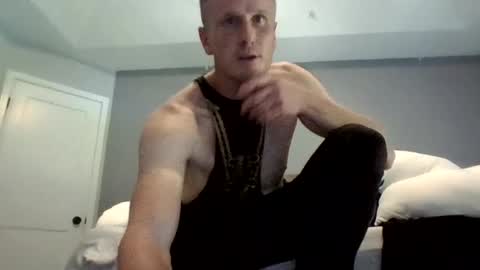 Snapshot of bennyc04041987 chatting on July 13, 2026, 9:39 pm BennyC online show from July 13, 2026, 9:39 pm